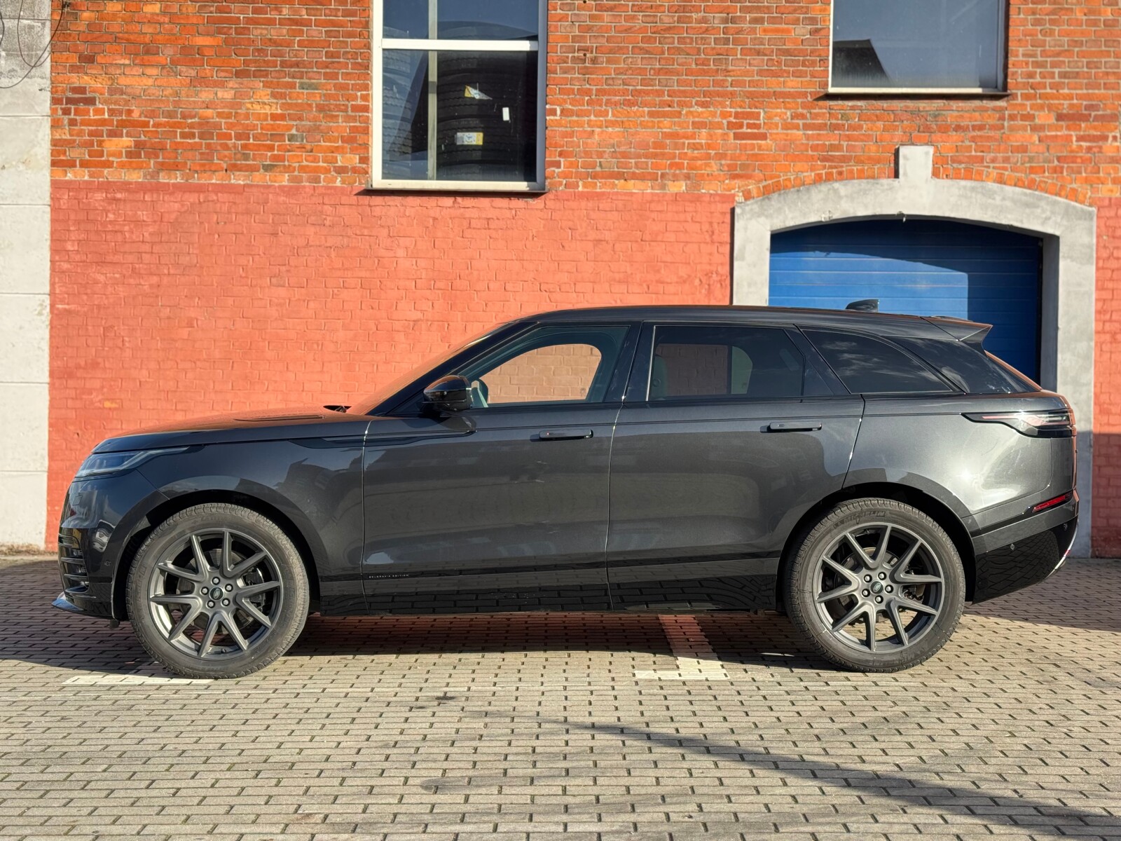 Land Rover Range Rover Velar - zdjęcie 2