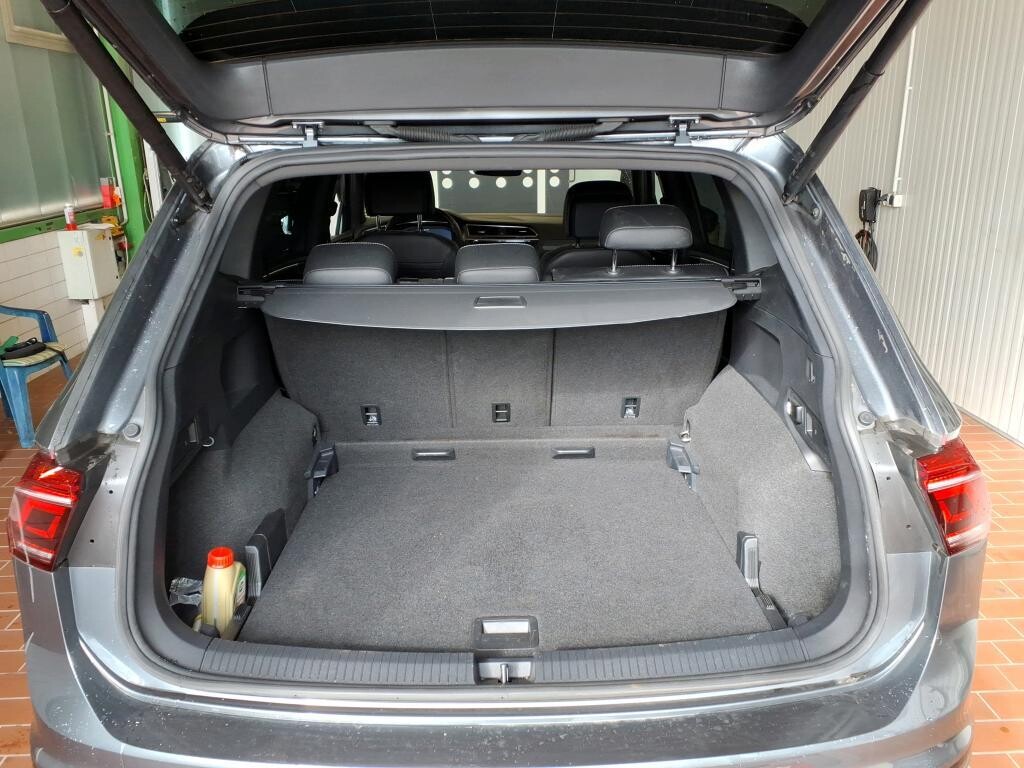 Volkswagen Tiguan - zdjęcie 8