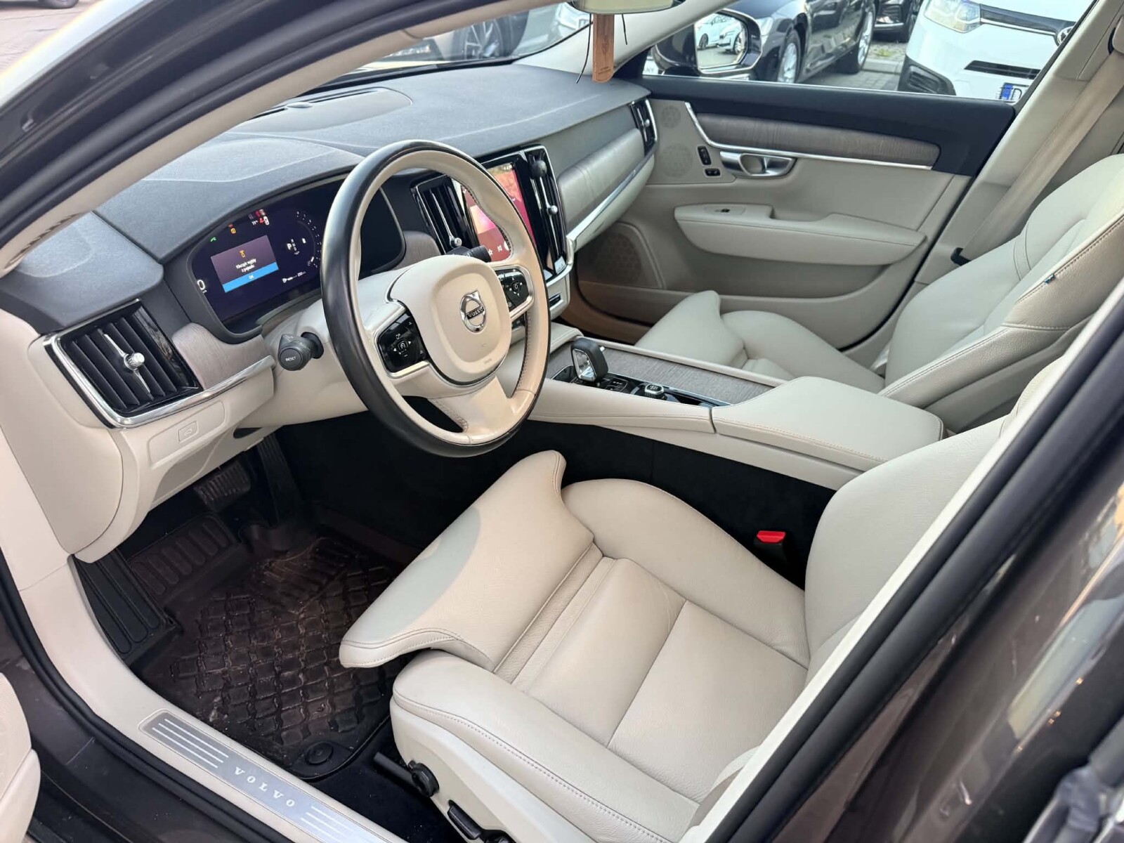 Volvo S90 - zdjęcie 4