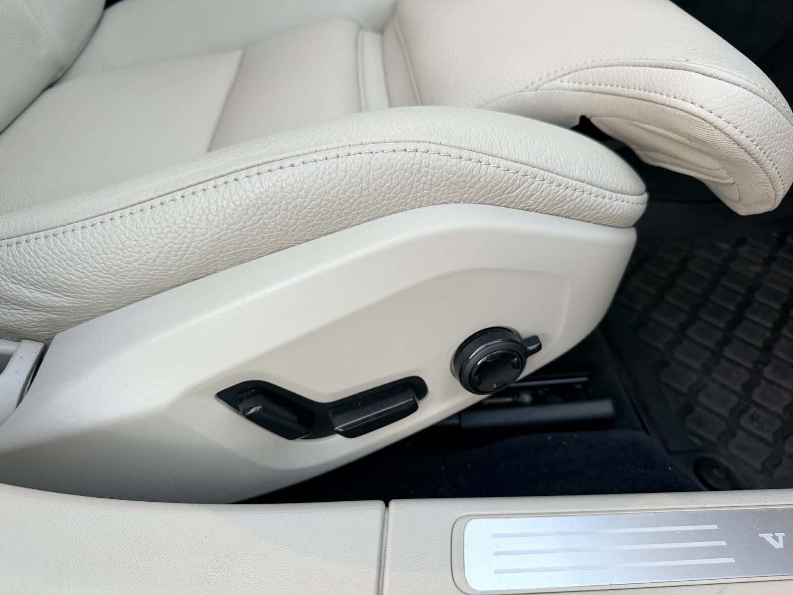 Volvo S90 - zdjęcie 7
