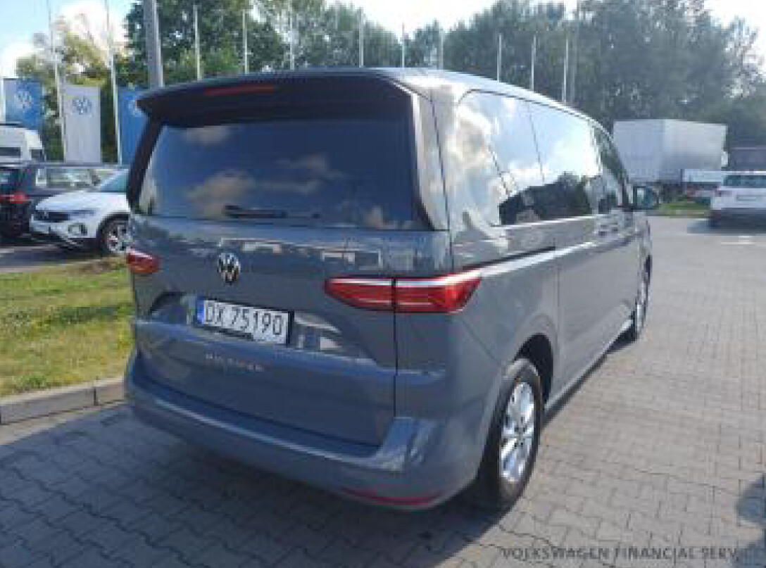 Volkswagen Multivan - zdjęcie 2