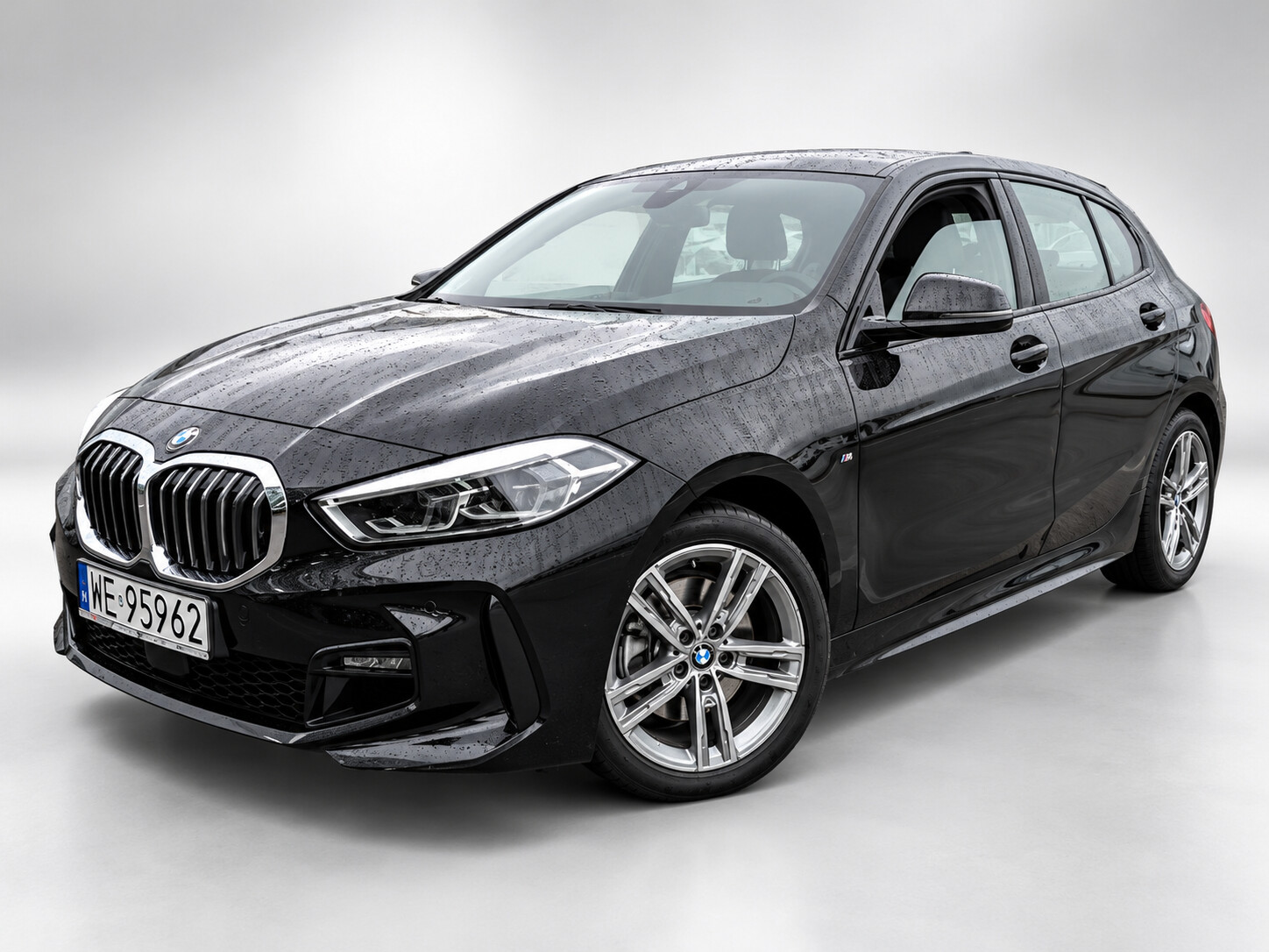 BMW 118 - zdjęcie 1