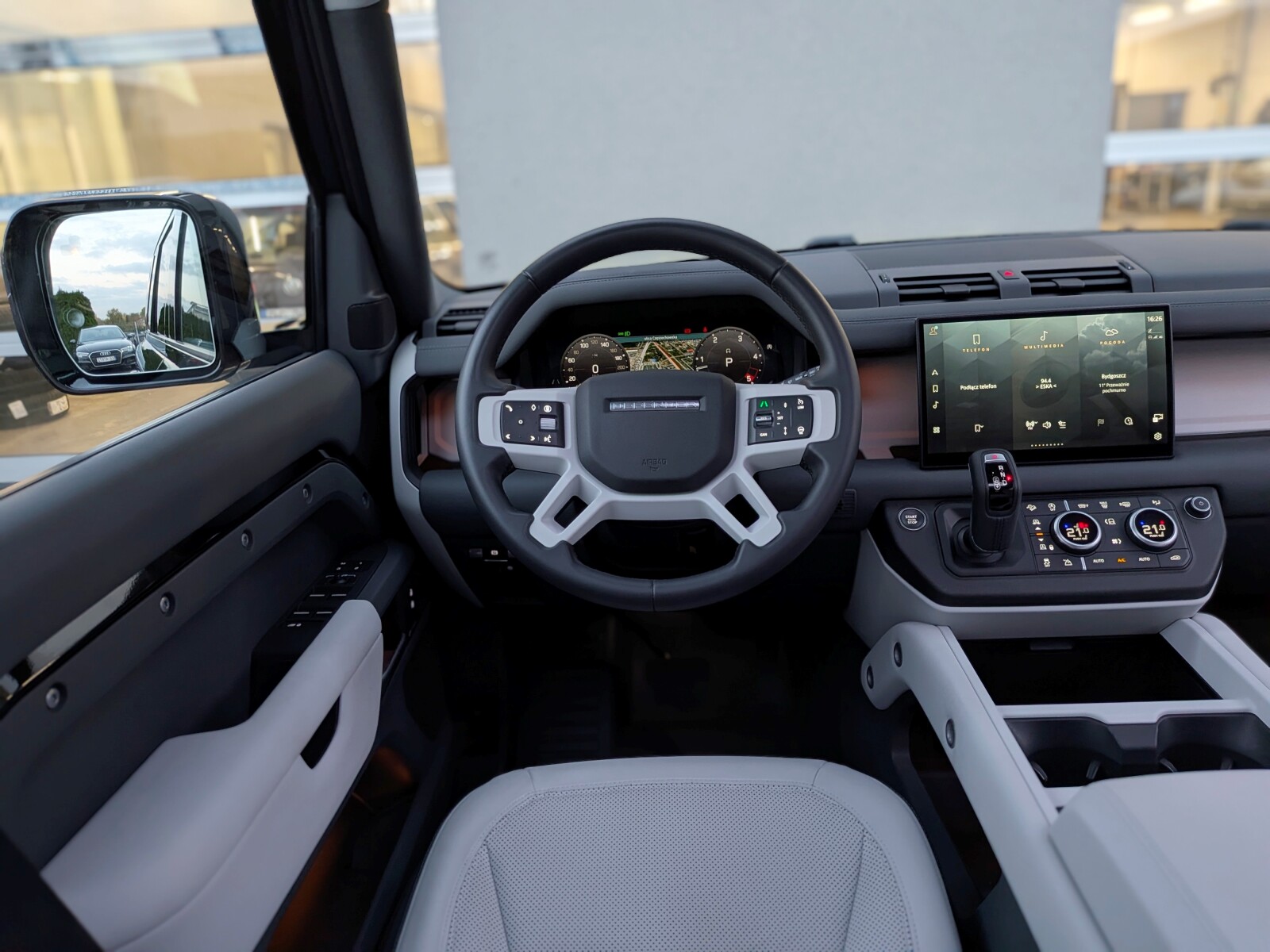 Land Rover Defender - zdjęcie 20