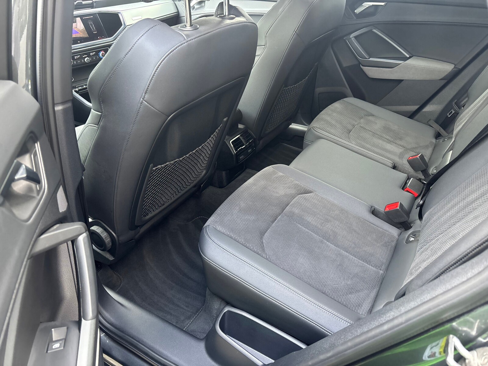 Audi Q3 - zdjęcie 25