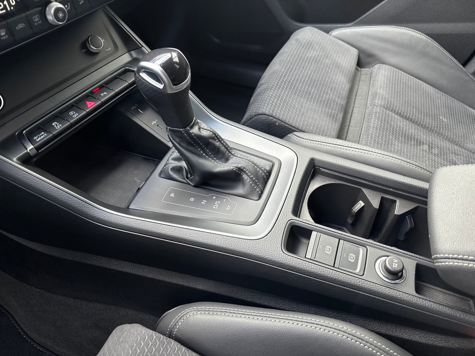Audi Q3 - zdjęcie 16