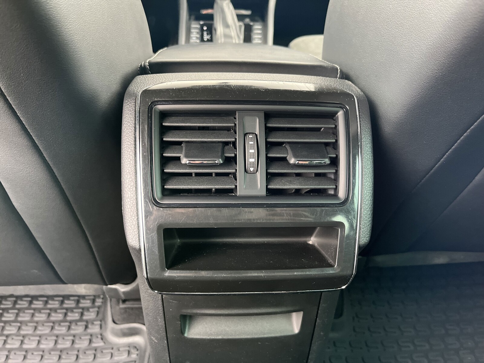 Škoda Superb Combi - zdjęcie 14