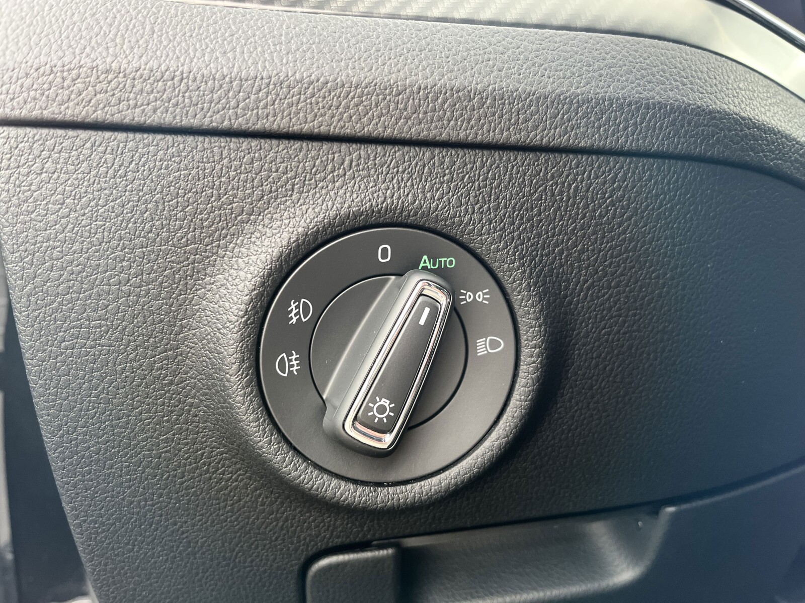Škoda Superb Combi - zdjęcie 20