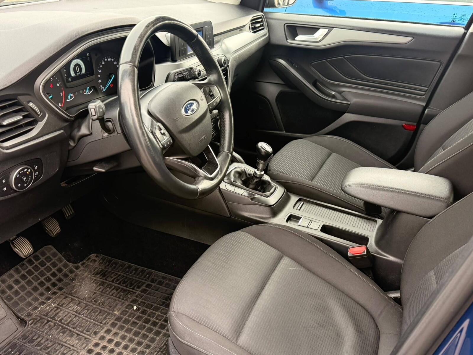Ford Focus - zdjęcie 3