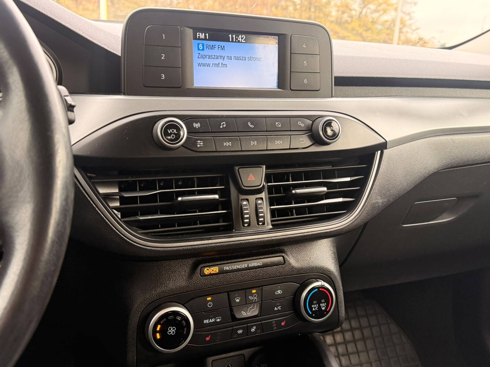 Ford Focus - zdjęcie 6