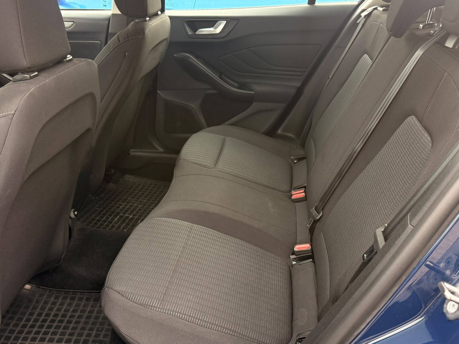 Ford Focus - zdjęcie 4