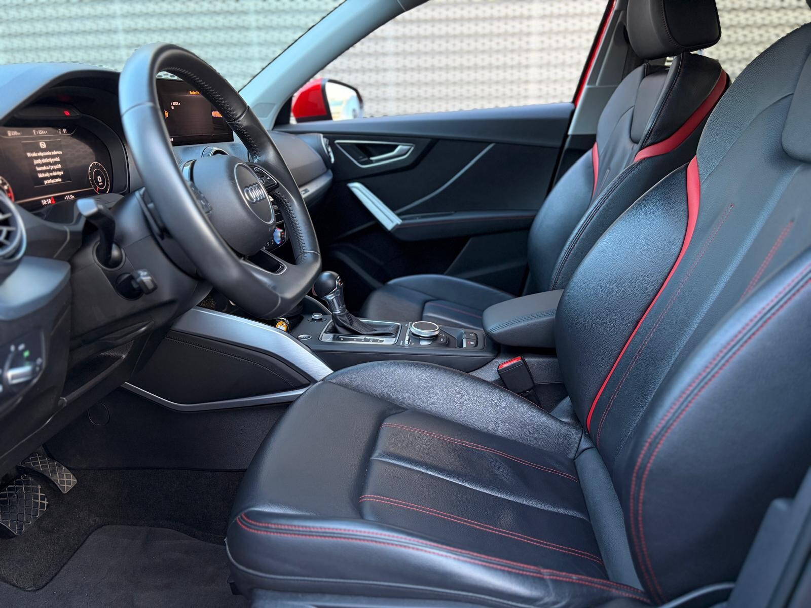 Audi Q2 - zdjęcie 12