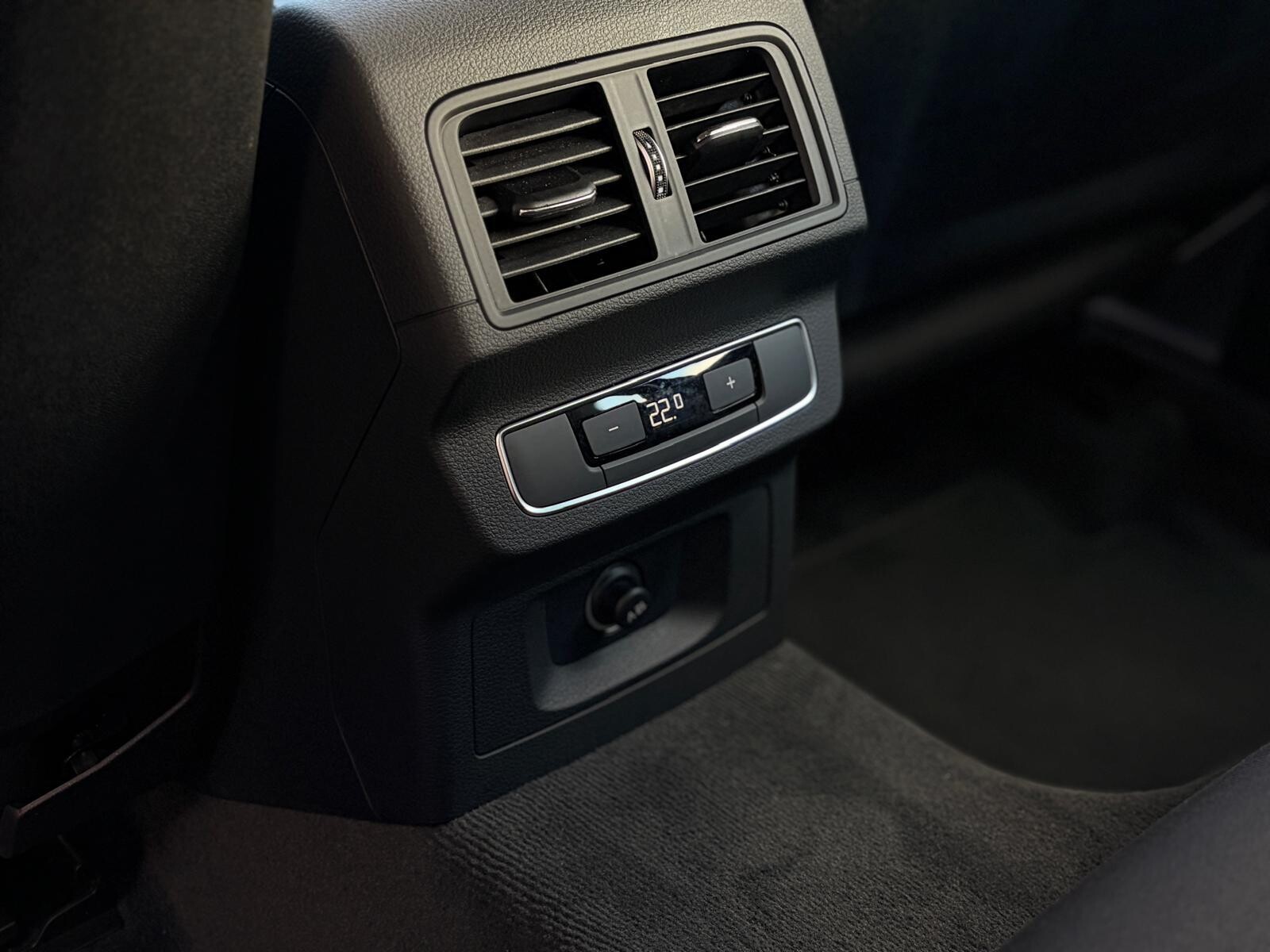 Audi Q5 - zdjęcie 18