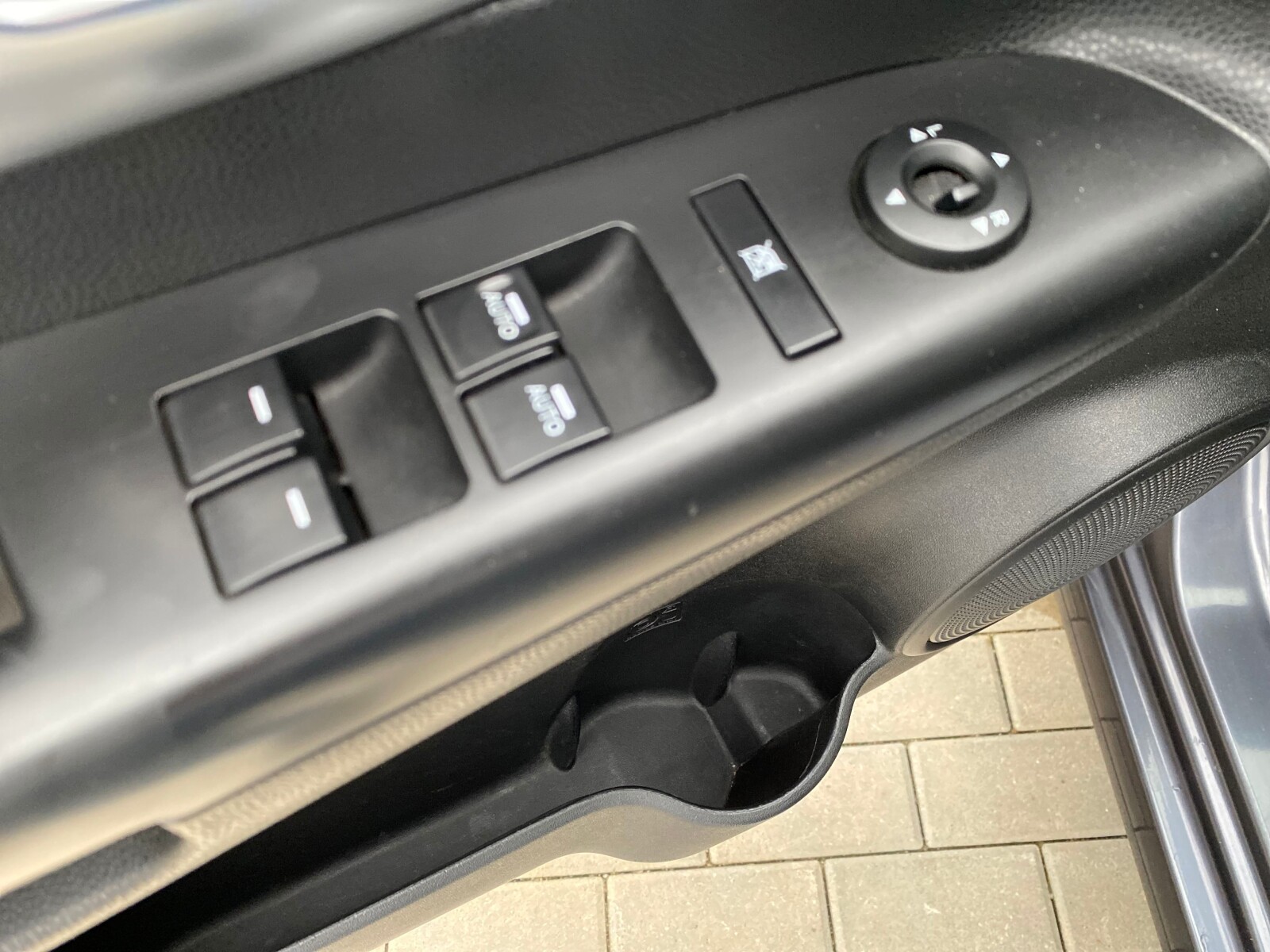 Kia Venga - zdjęcie 16
