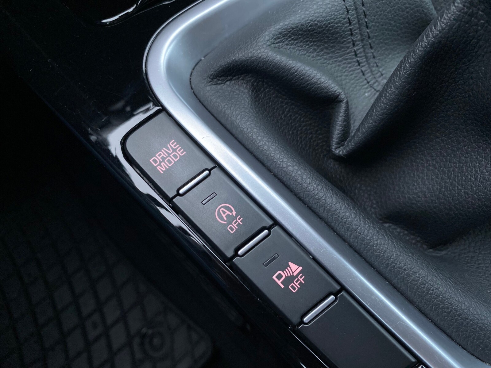 Kia Ceed - zdjęcie 22
