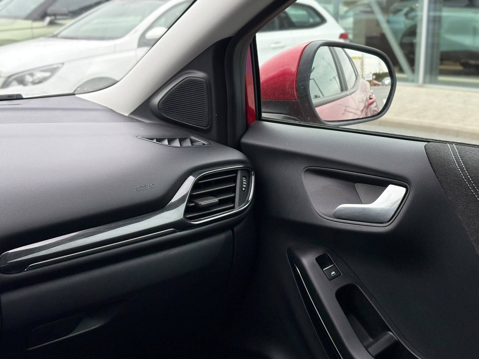 Ford Puma - zdjęcie 12