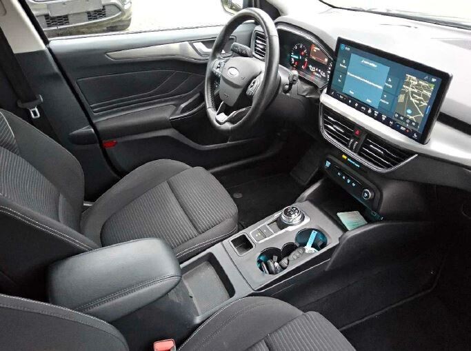 Ford Focus - zdjęcie 3