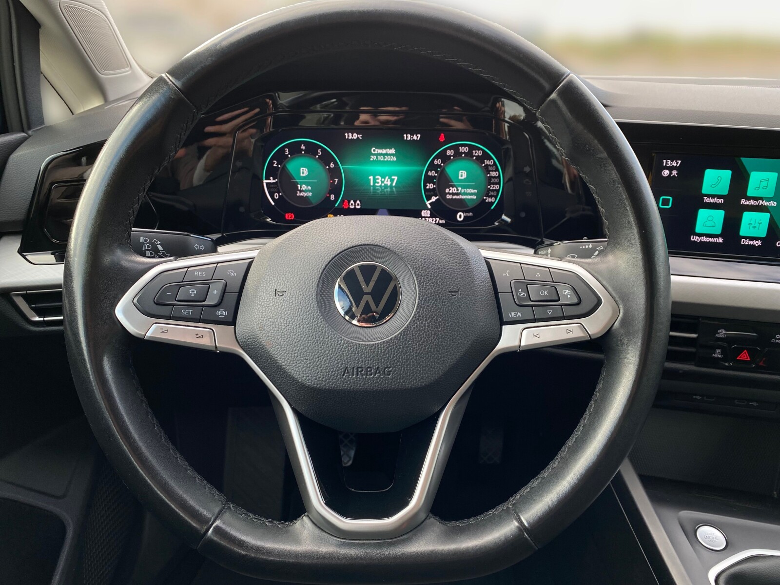 Volkswagen Golf - zdjęcie 23