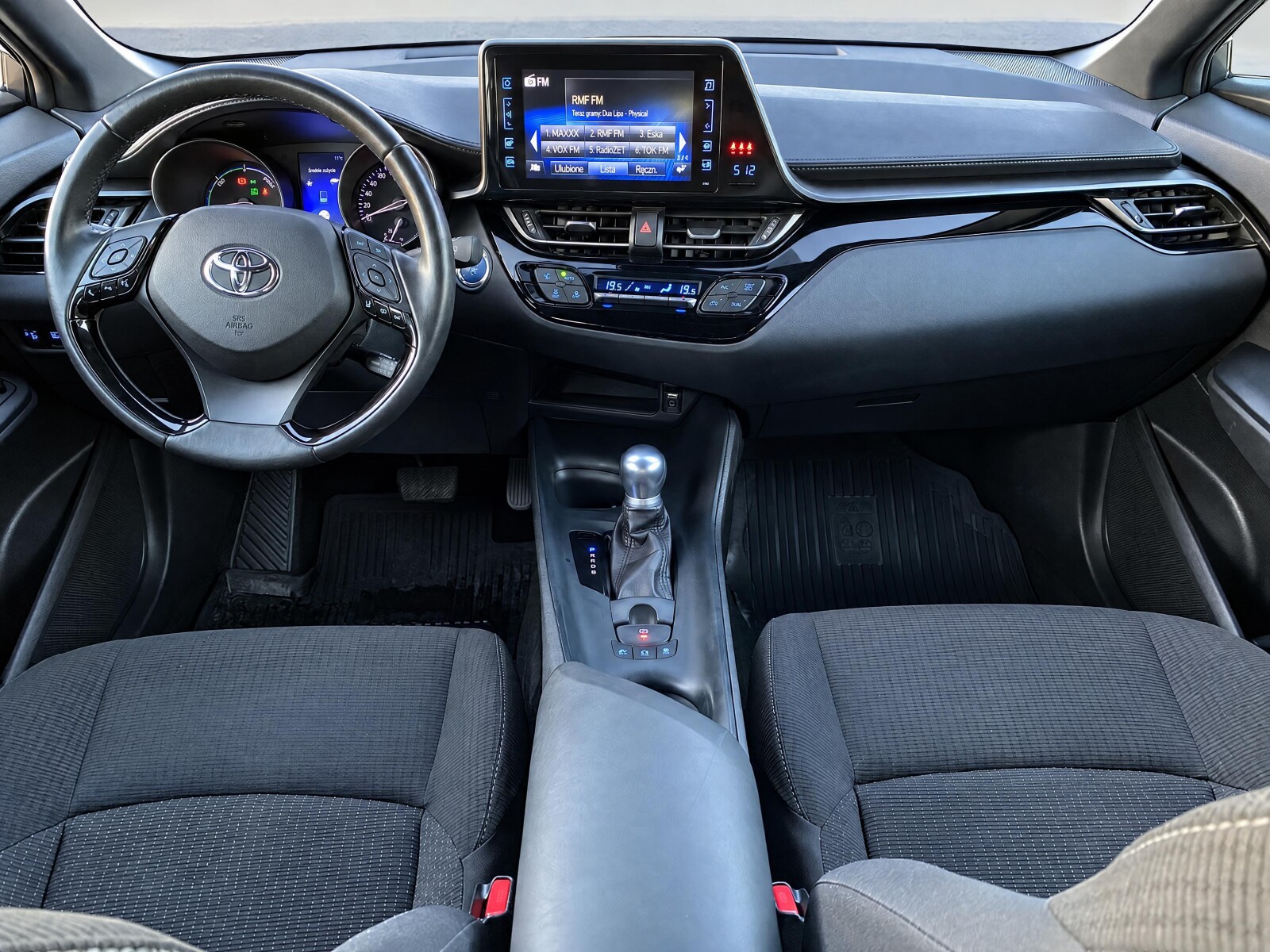 Toyota C-HR - zdjęcie 11