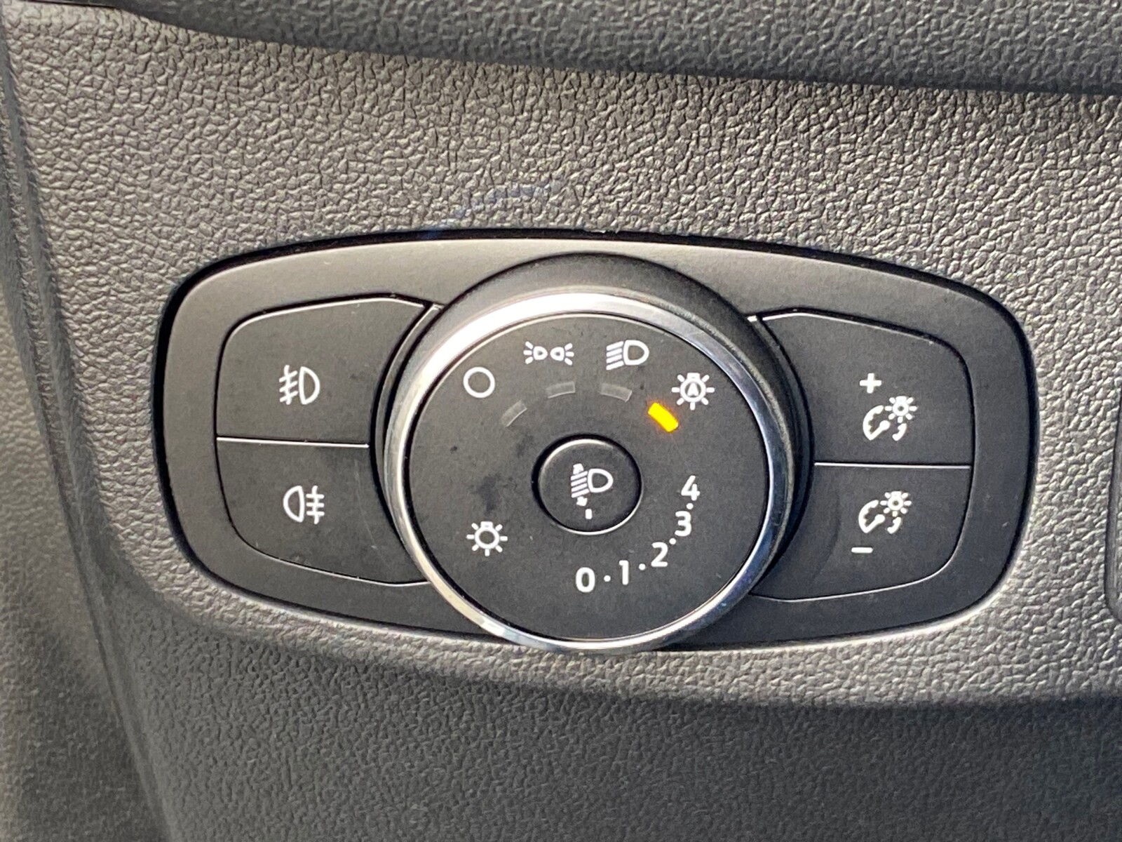 Ford Focus - zdjęcie 18