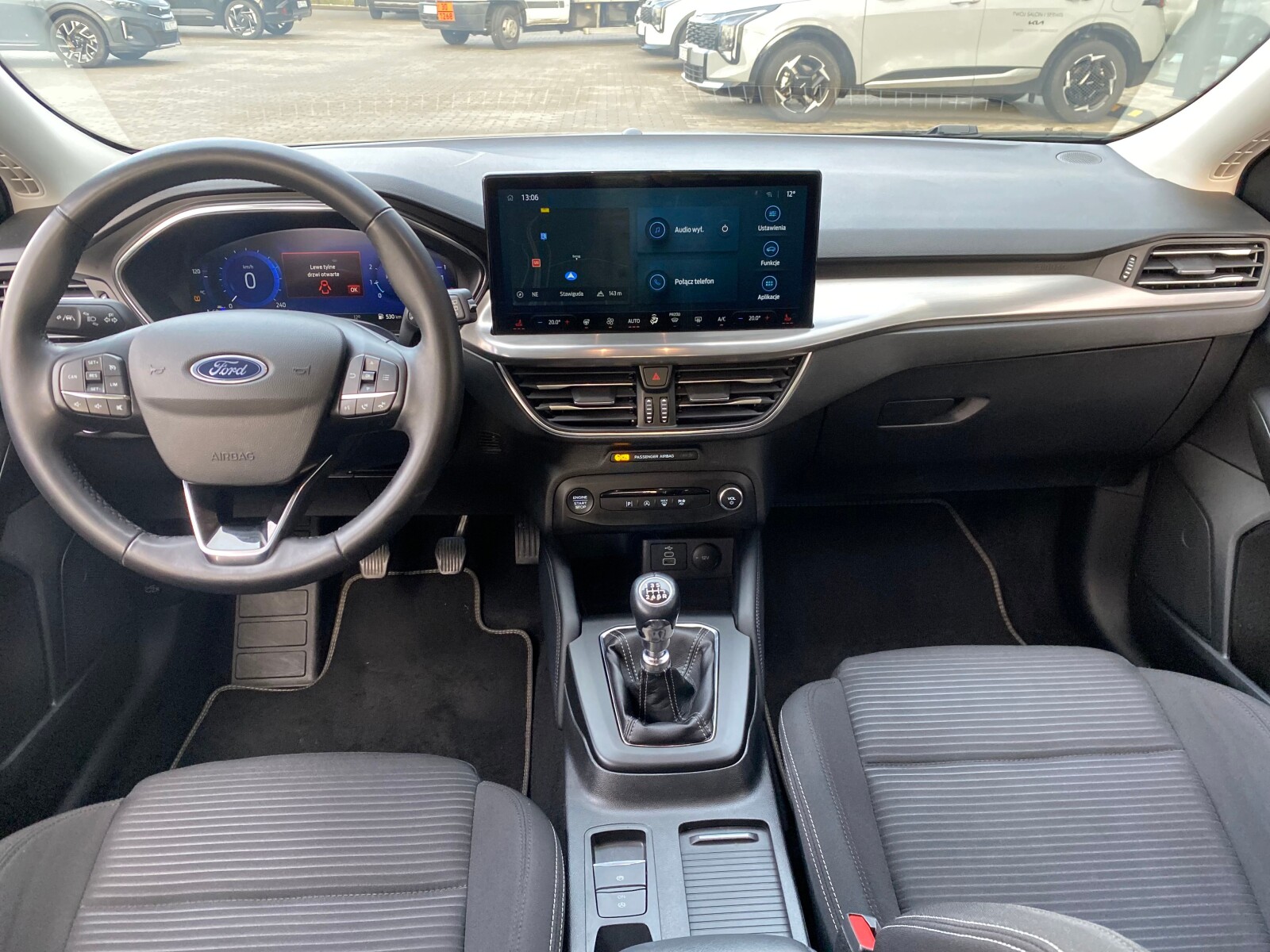 Ford Focus - zdjęcie 12