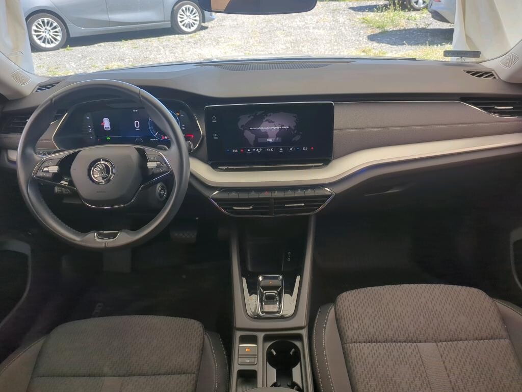 Škoda Octavia Combi - zdjęcie 2