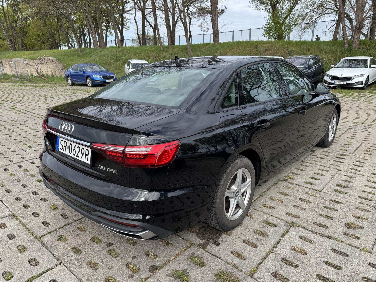 Audi A4 - zdjęcie 3