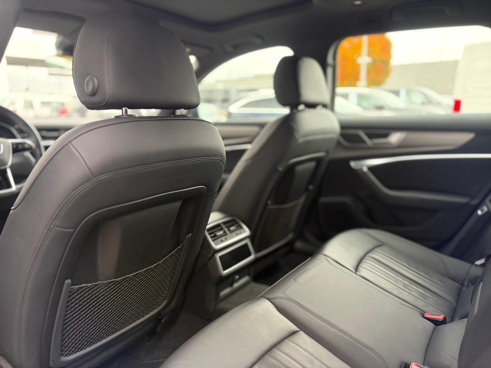 Audi A6 Avant - zdjęcie 10