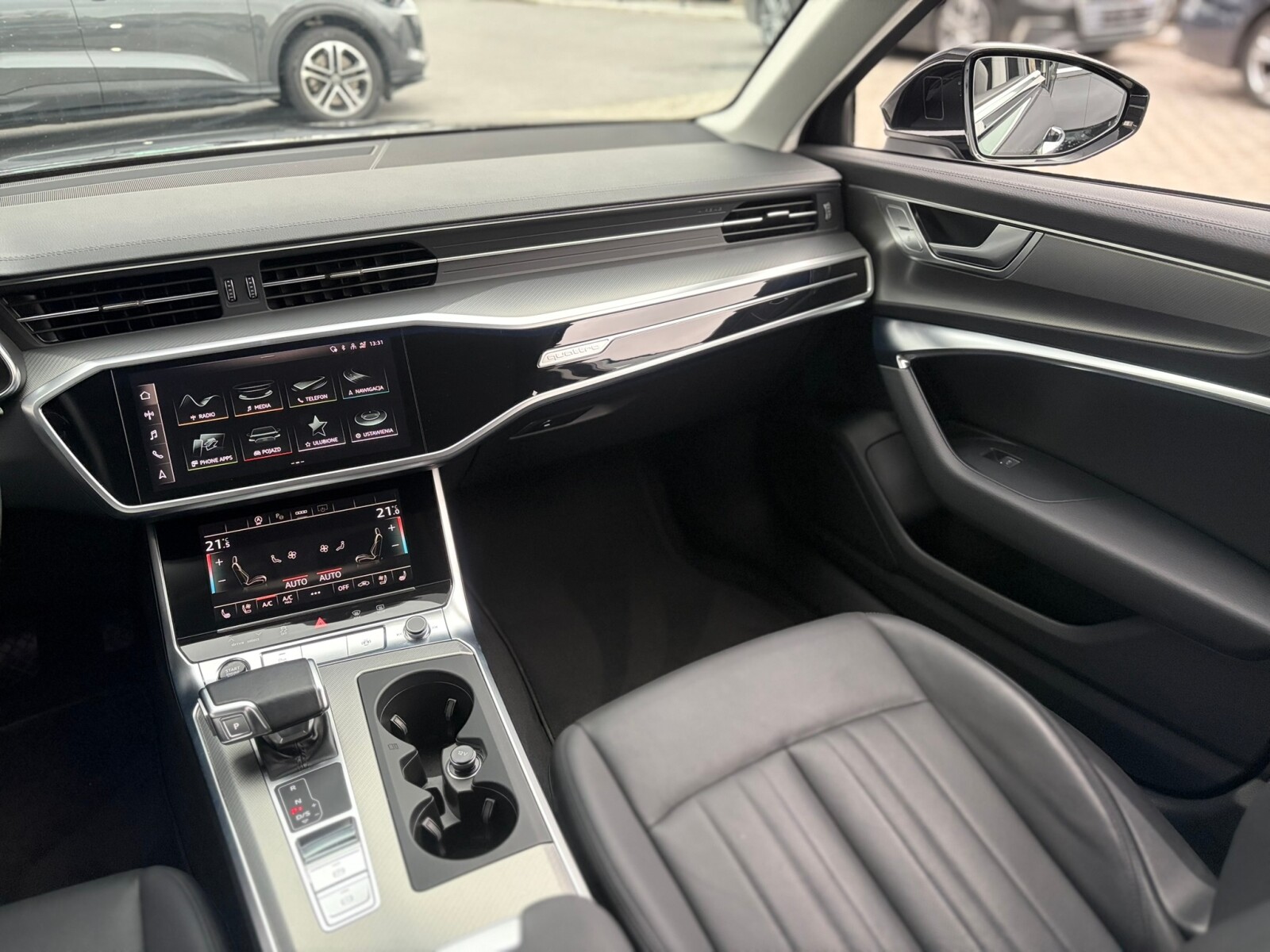 Audi A6 Avant - zdjęcie 18