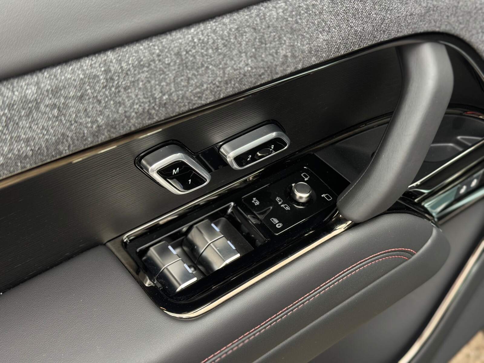 Land Rover Range Rover Sport - zdjęcie 8