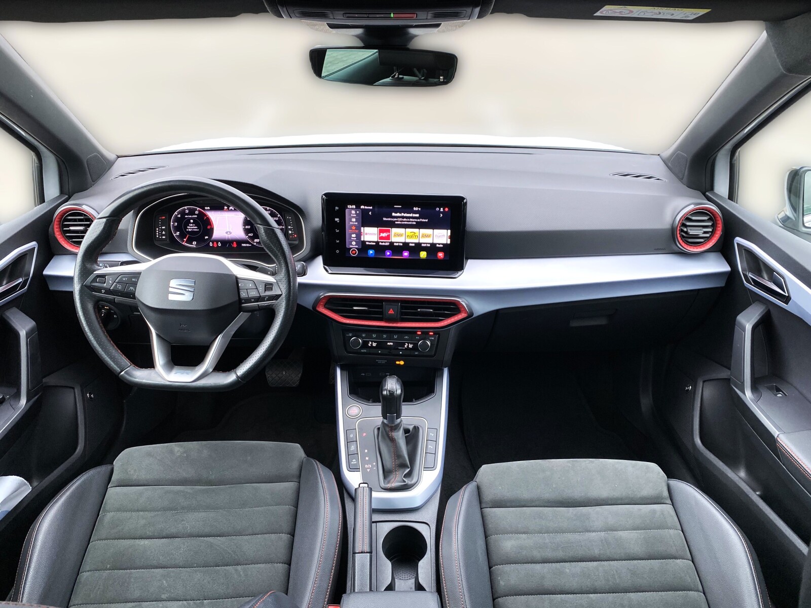 Seat Arona - zdjęcie 11
