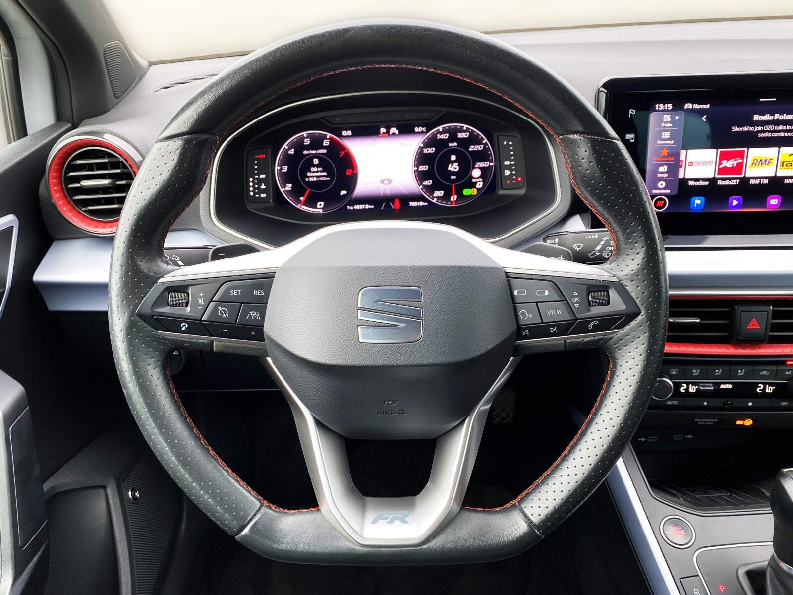 Seat Arona - zdjęcie 23