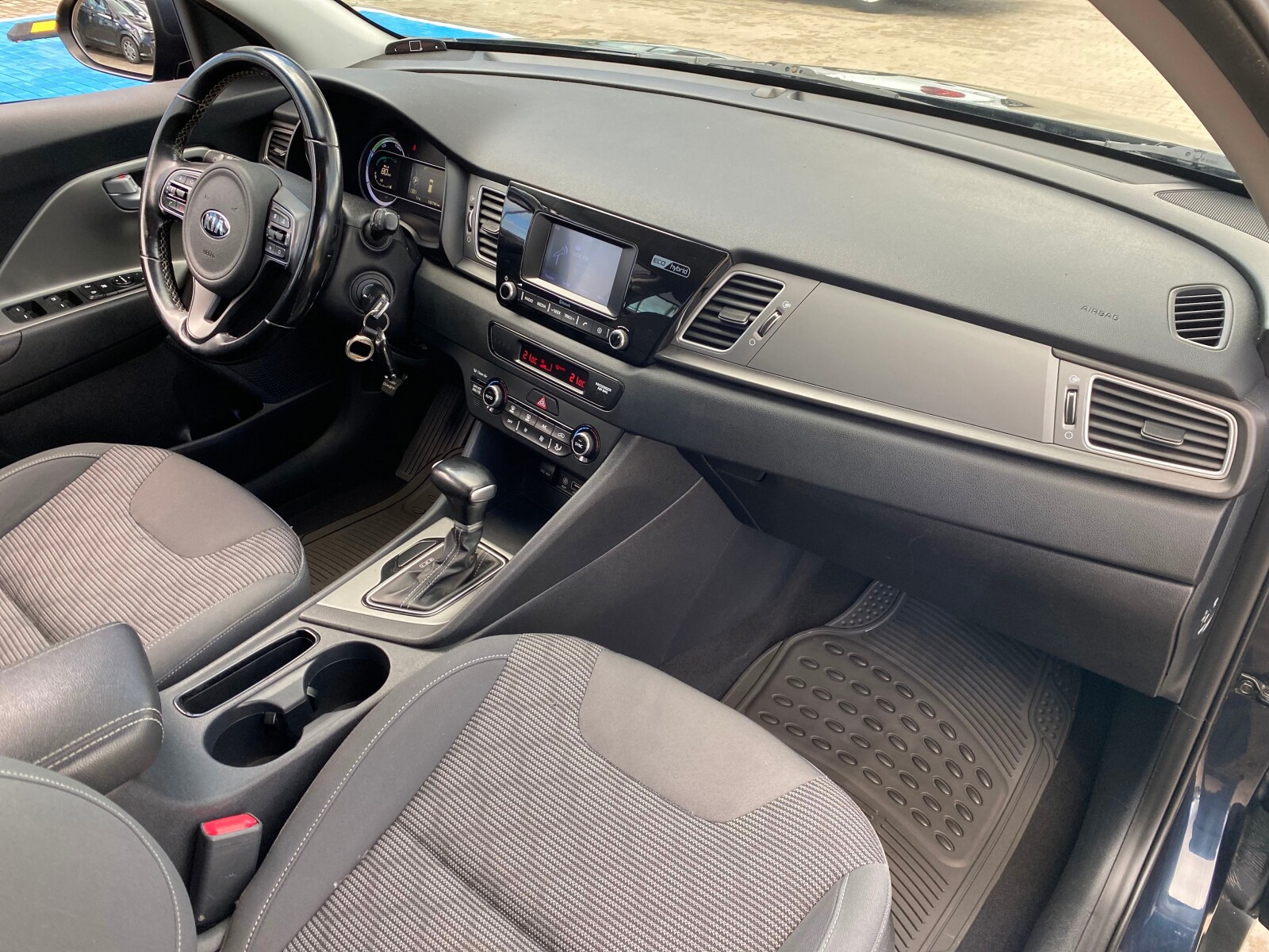 Kia Niro - zdjęcie 14
