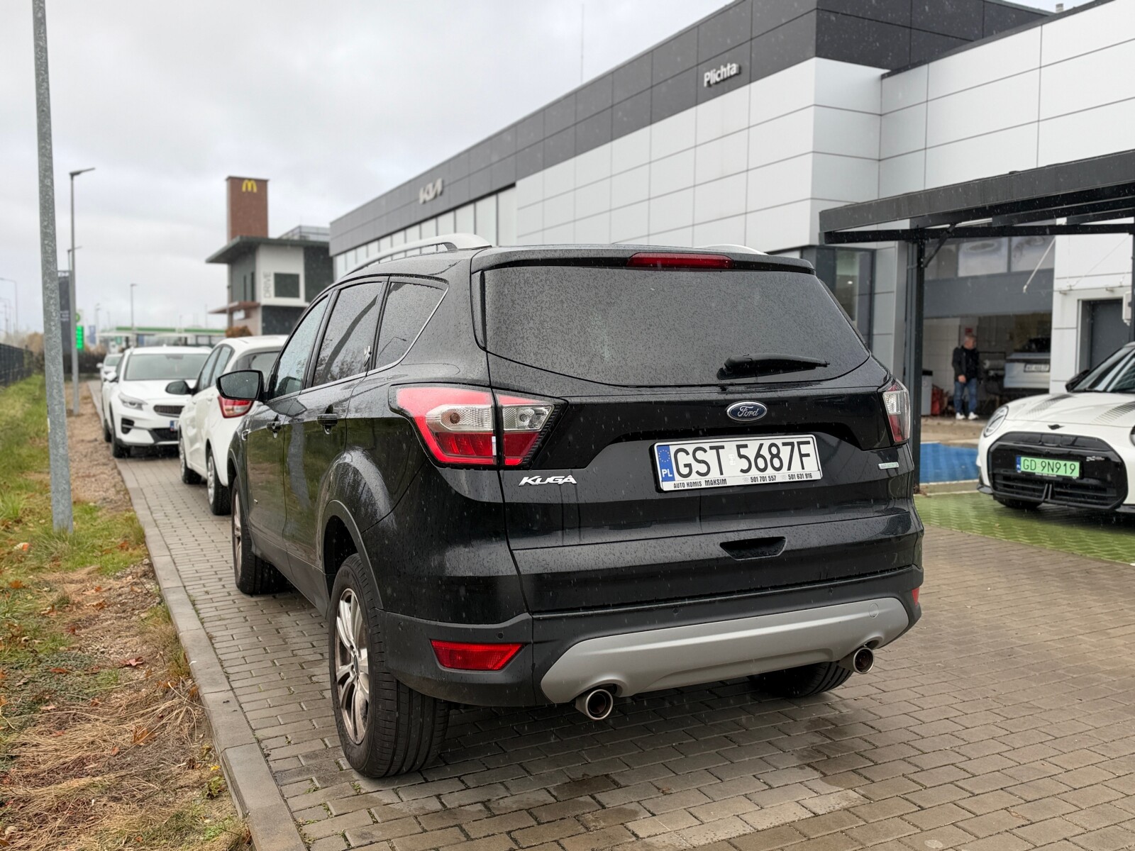 Ford Kuga - zdjęcie 2
