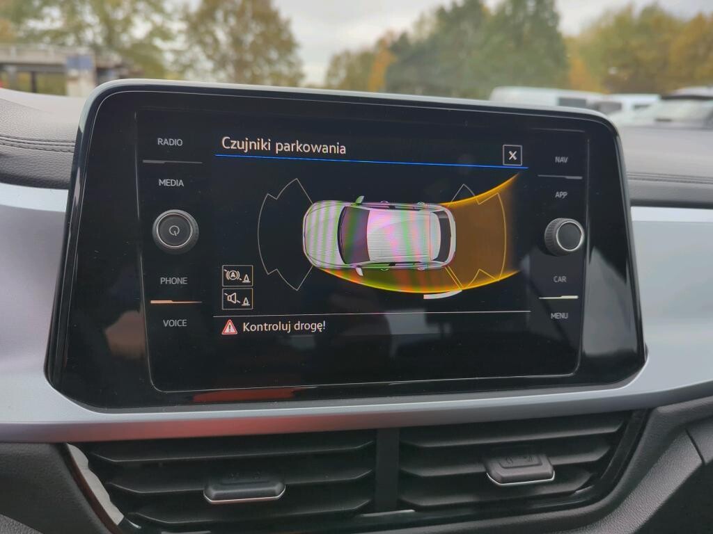 Volkswagen T-Roc - zdjęcie 4