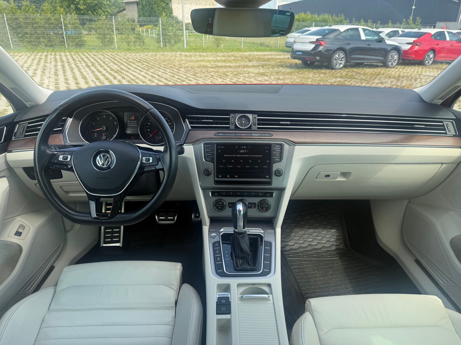 Volkswagen Passat - zdjęcie 9