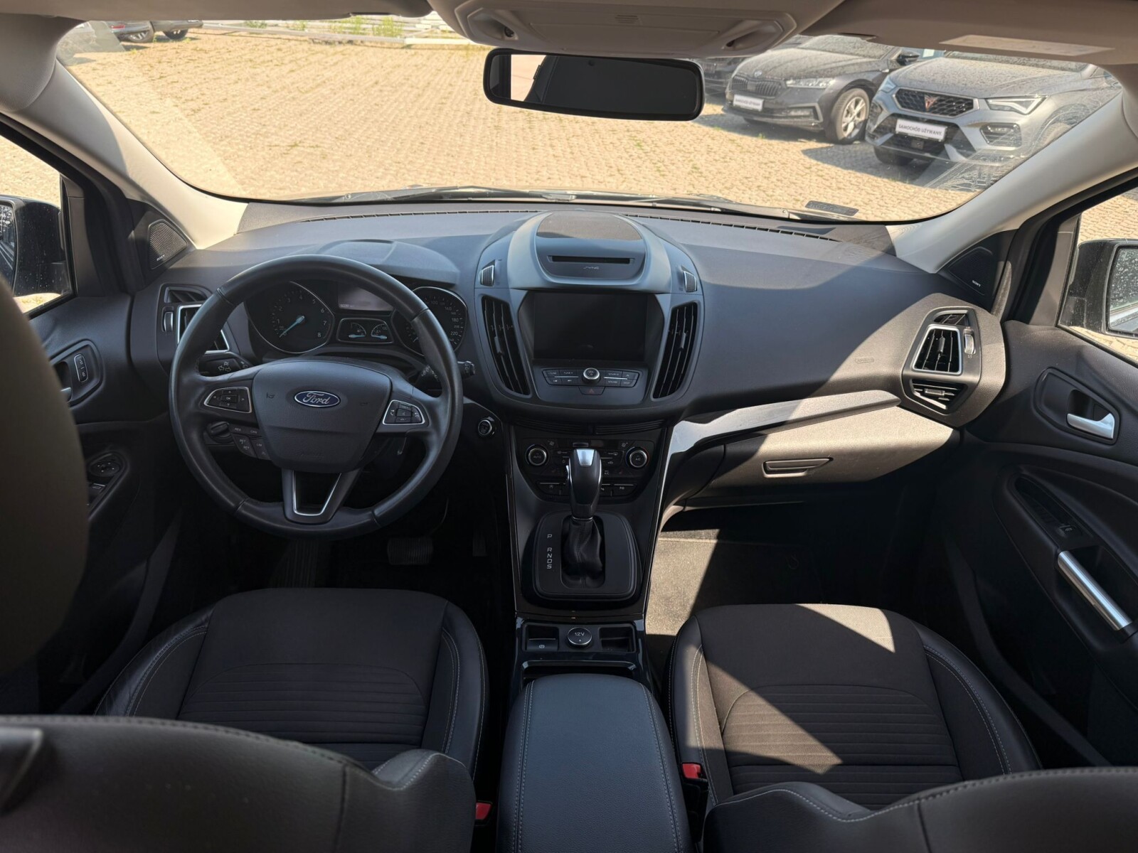 Ford Kuga - zdjęcie 11