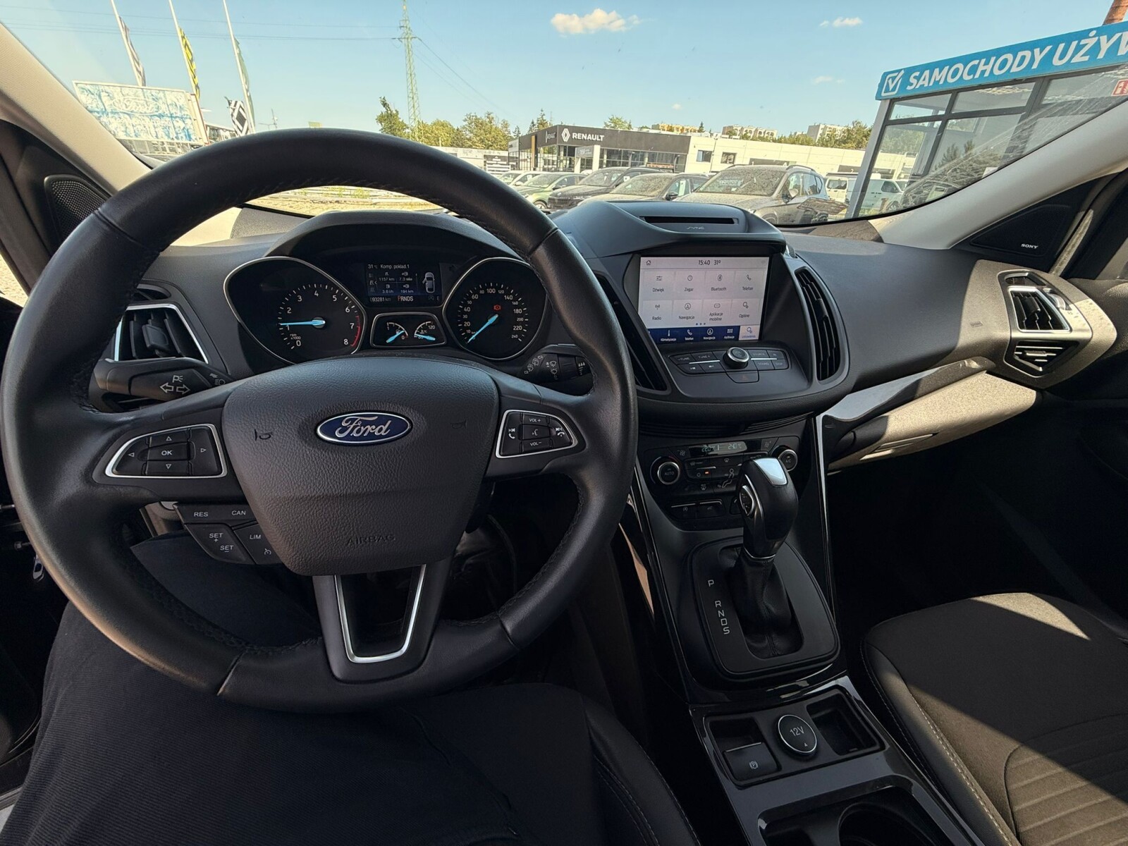 Ford Kuga - zdjęcie 14