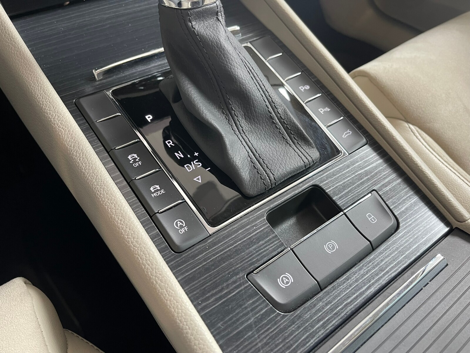 Škoda Superb - zdjęcie 25