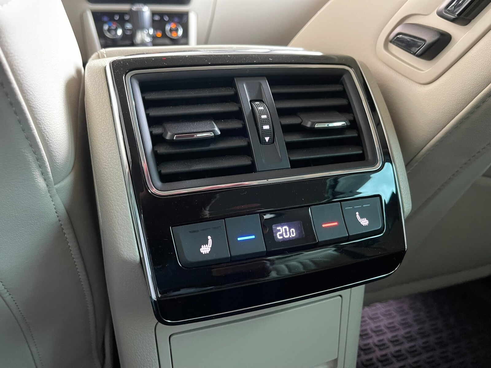 Škoda Superb - zdjęcie 32