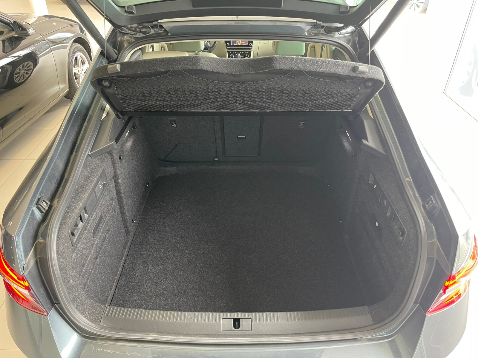 Škoda Superb - zdjęcie 34