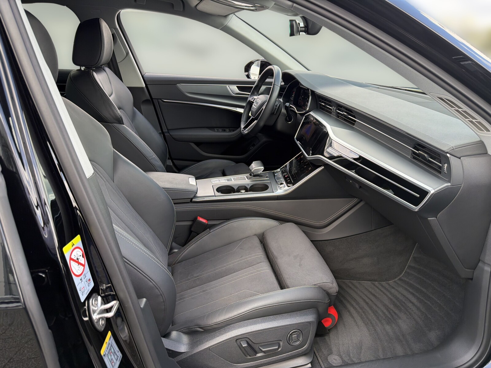 Audi A6 Limousine - zdjęcie 20