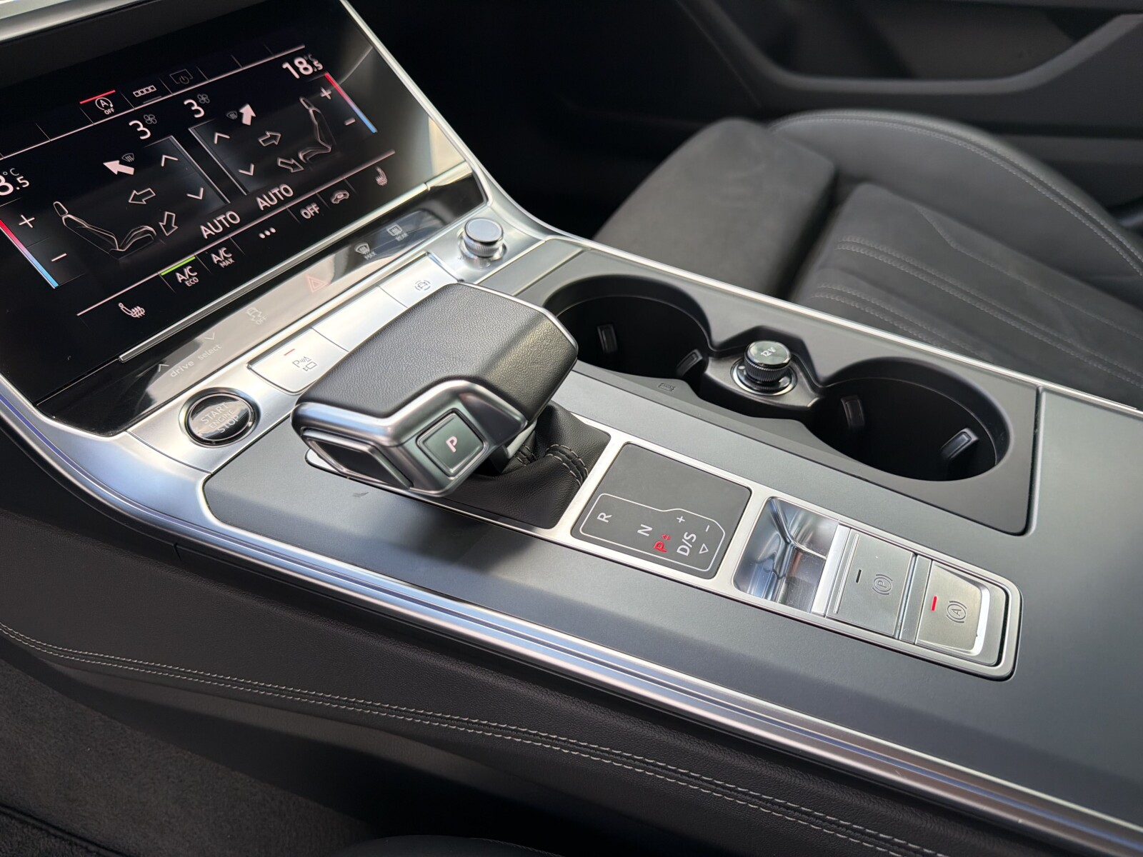 Audi A6 Limousine - zdjęcie 27