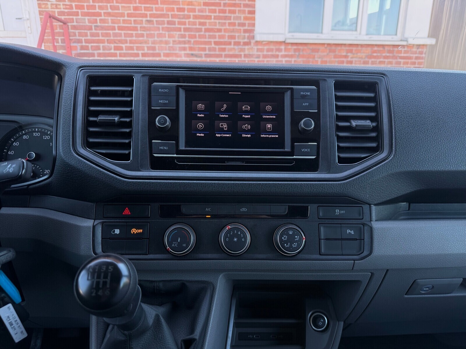 Volkswagen Crafter - zdjęcie 16