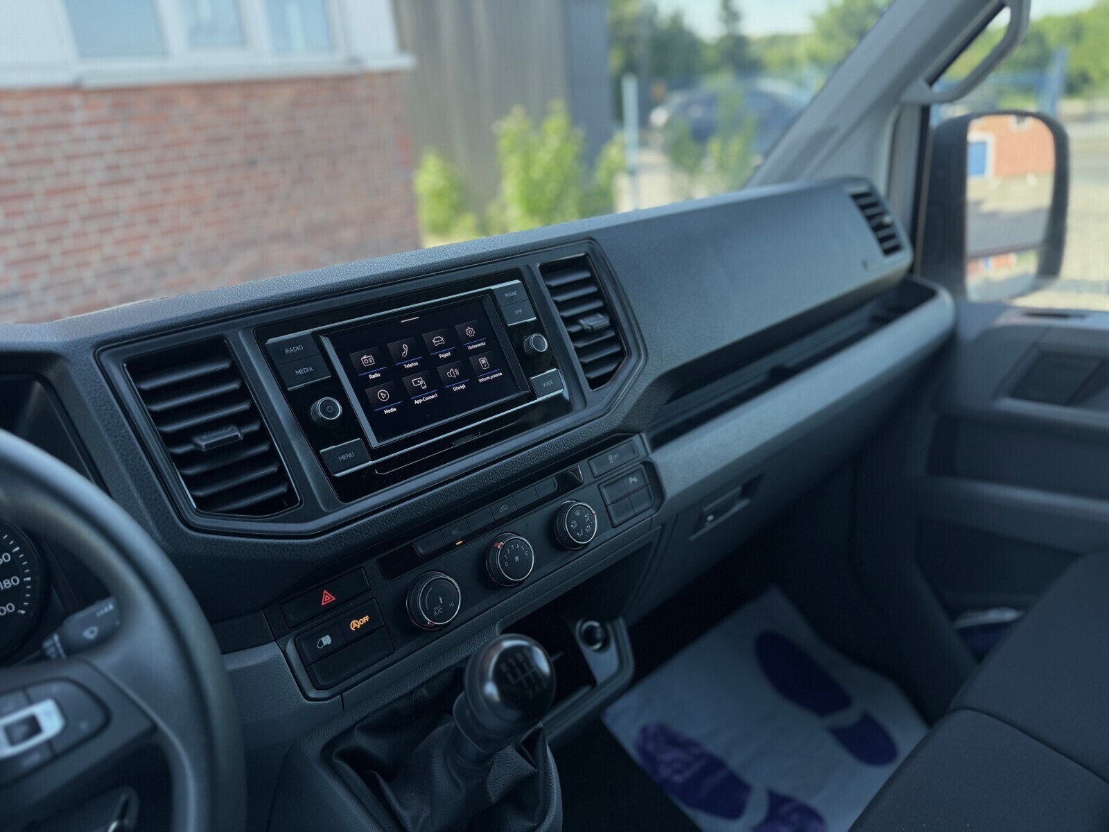 Volkswagen Crafter - zdjęcie 15