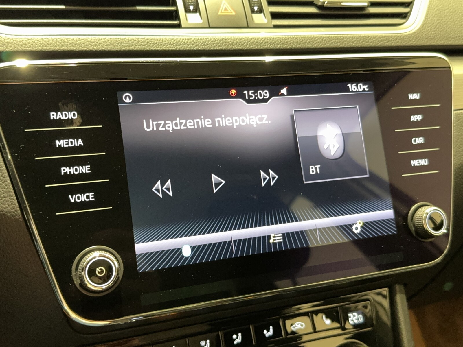 Škoda Superb - zdjęcie 39